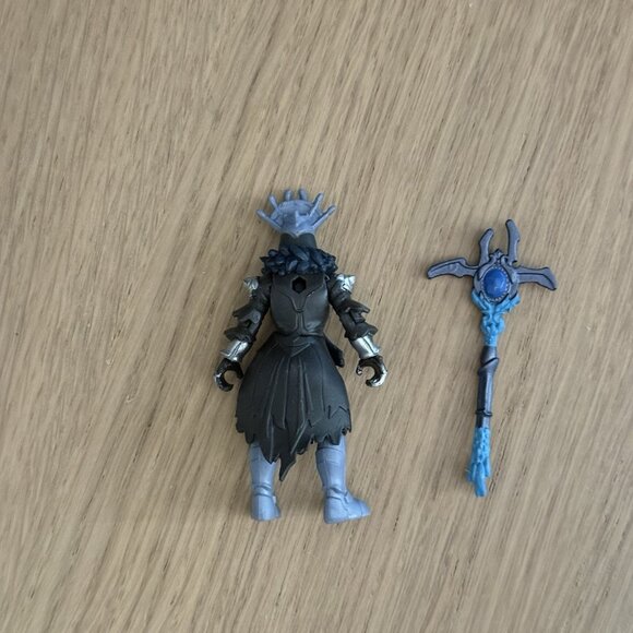 Fortnite Ice vs Fire THE ICE QUEEN Figure Micro Series 2.5 inch - Picture 3 of 6
